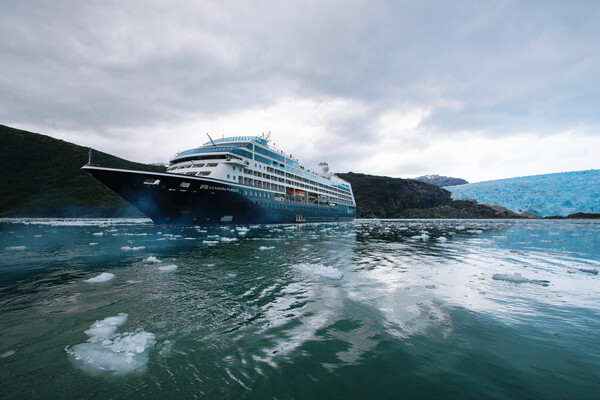 Singapore & Indonesia Cruise: Singapore, Semarang & Benoa